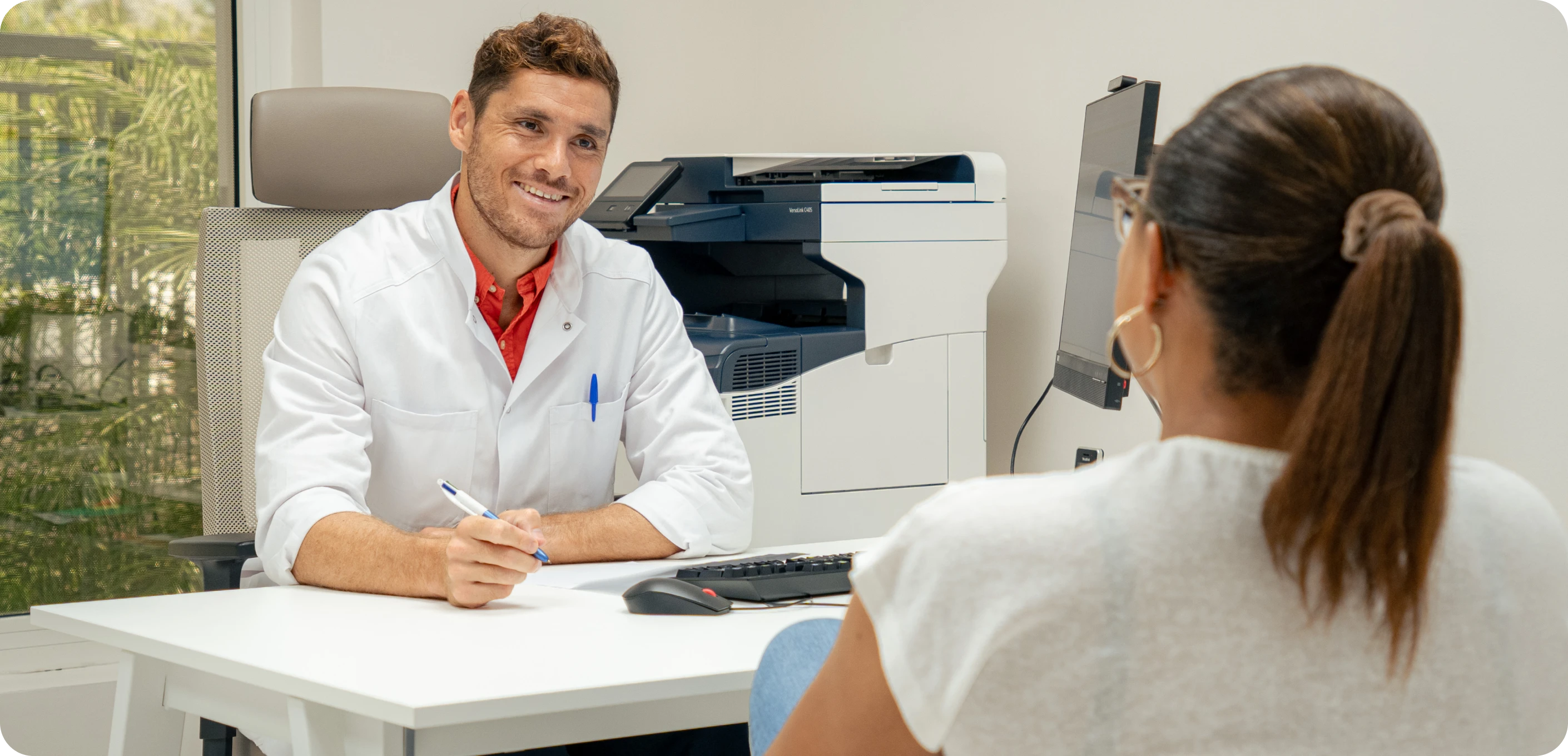 consultation-dr-arnaud-sery-clinik-face-cou-les-abymes